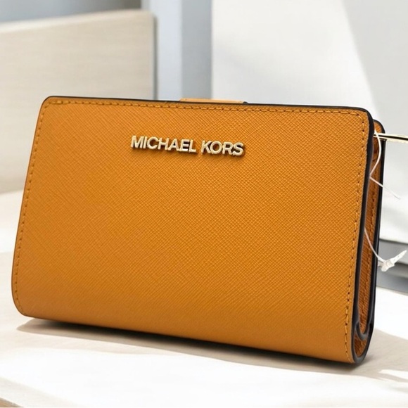 Michael Kors Medium Jet Set Travel Zip Chain Bifold Wallet Leather Cider - Picture 1 of 9